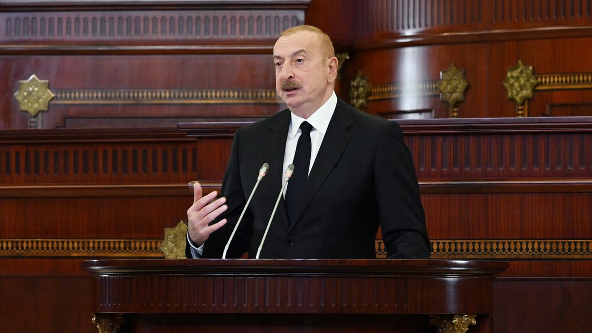 İlham Aliyev’den Ermenistan’ı silahlandıran ülkelere gözdağı