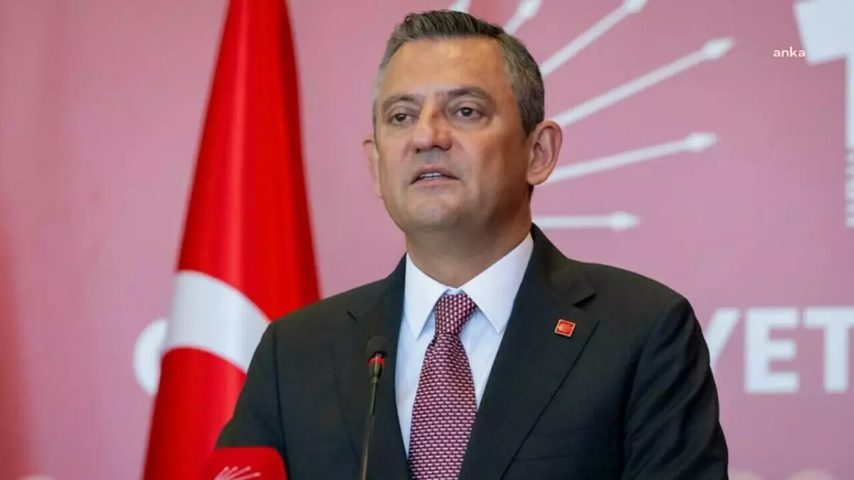 Özgür Özel’den Recai Kutan için taziye mesajı