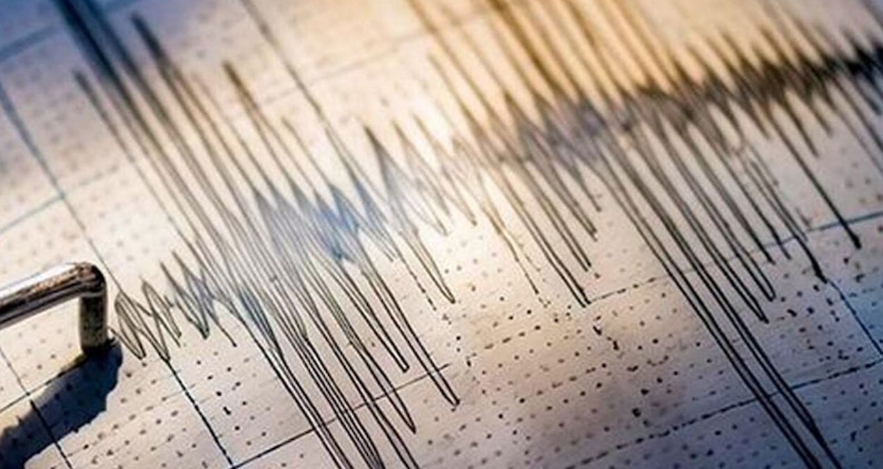 Son dakika… İzmir Dikili açıklarında 4,0 büyüklüğünde deprem