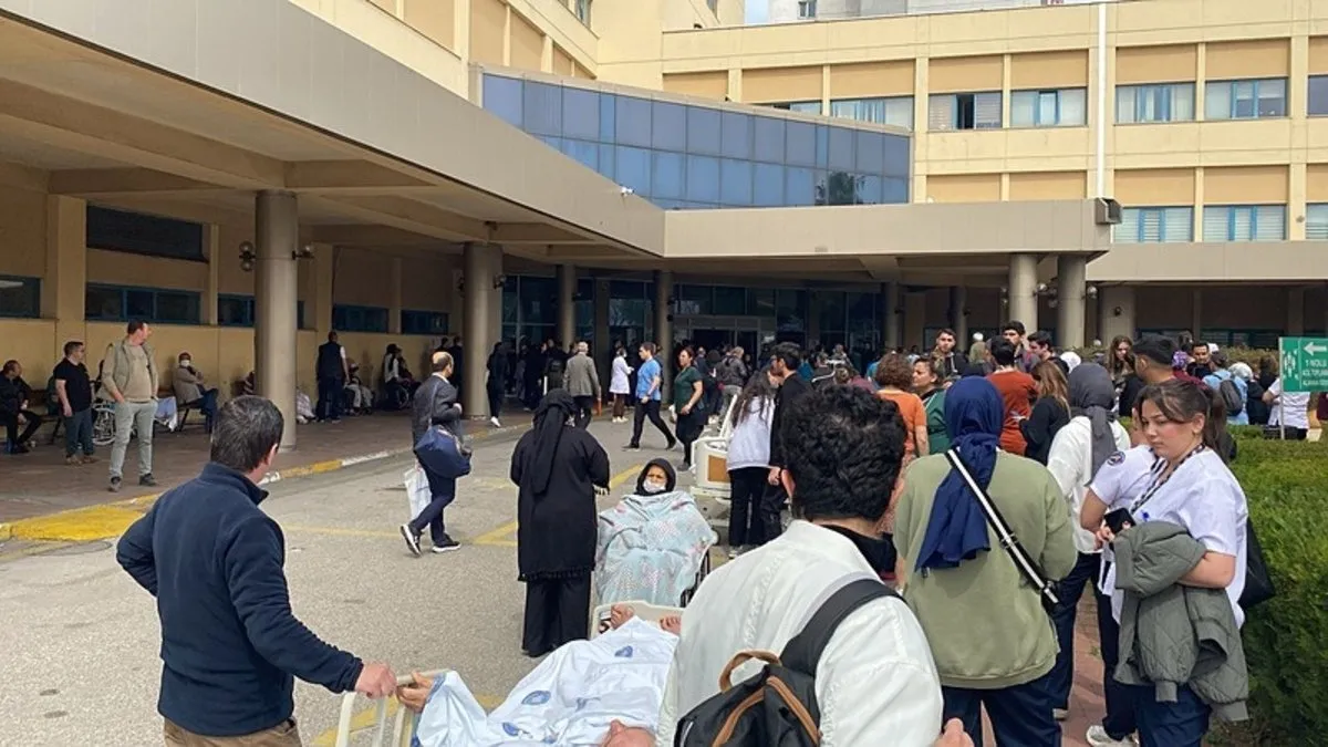 SON DAKİKA | Antalya’da hastanede yangın; hastalar tahliye edildi